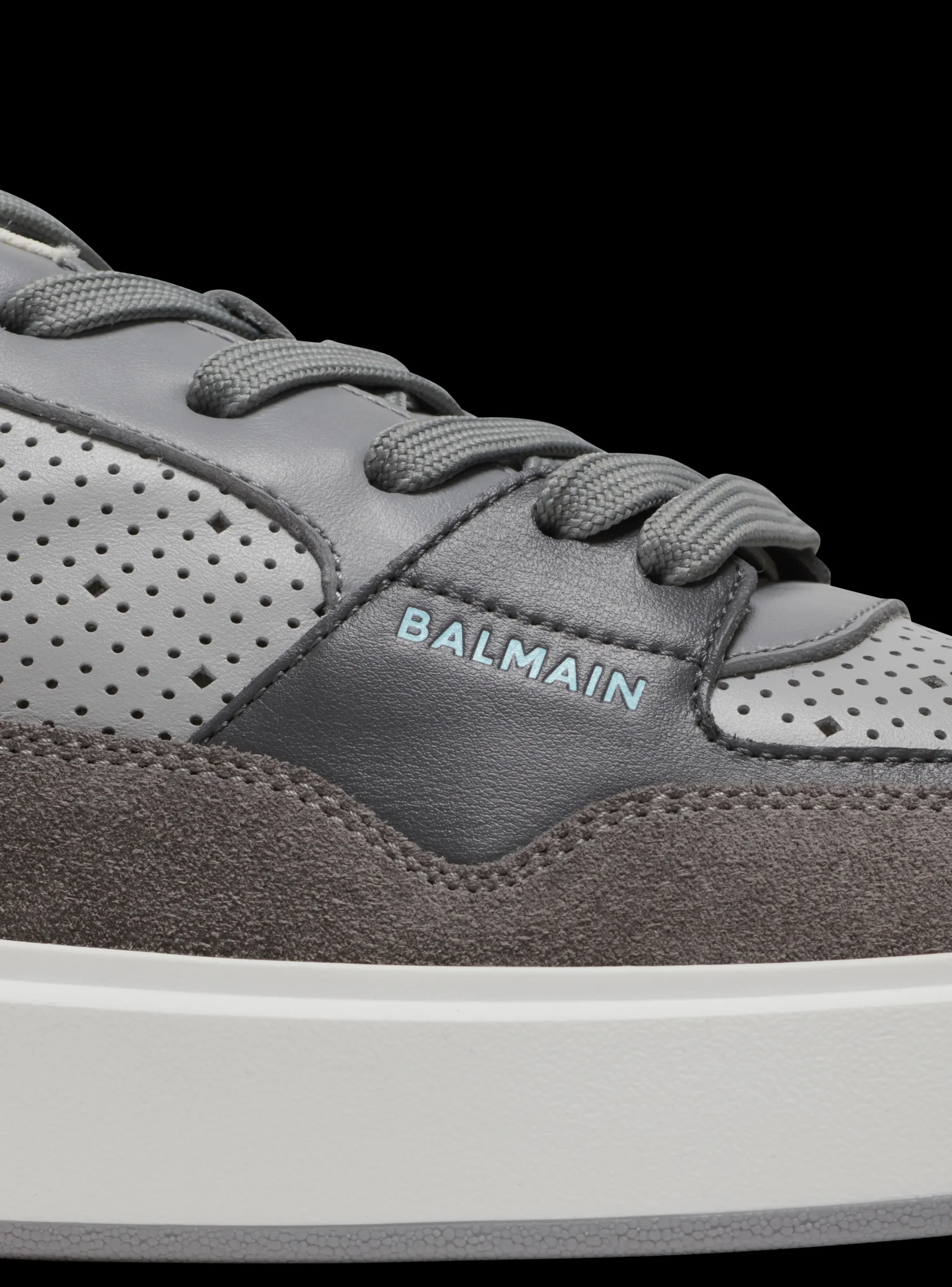 Discount B-Court Flip Perforated Leather Trainers B-Court