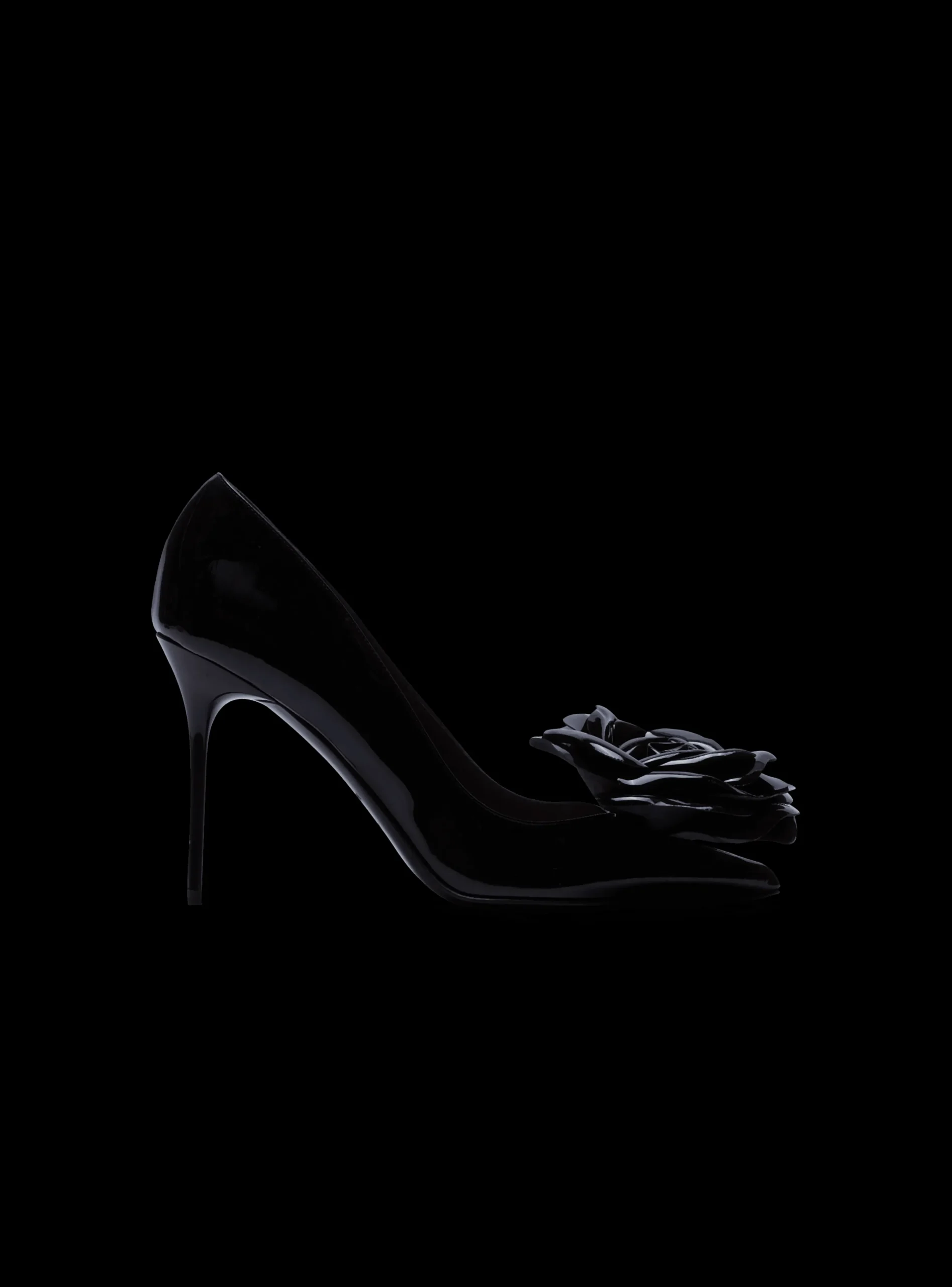 Store Patent Leather Ruby Pumps With Flower Detail Women High Heels & Pumps