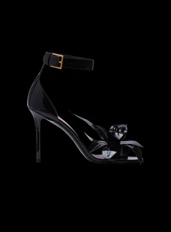 Best Sale Patent Leather Ruby Pumps With Flower Detail Women High Heels & Pumps
