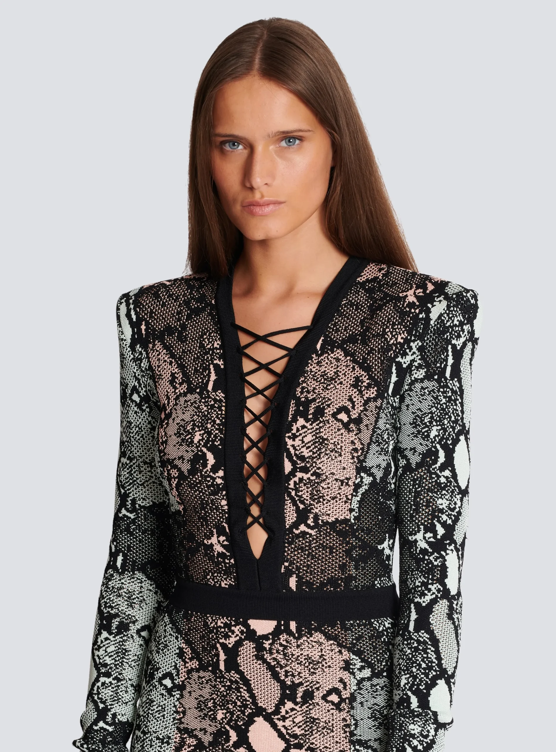 Clearance Short Snakeskin Jacquard Dress Women Dresses