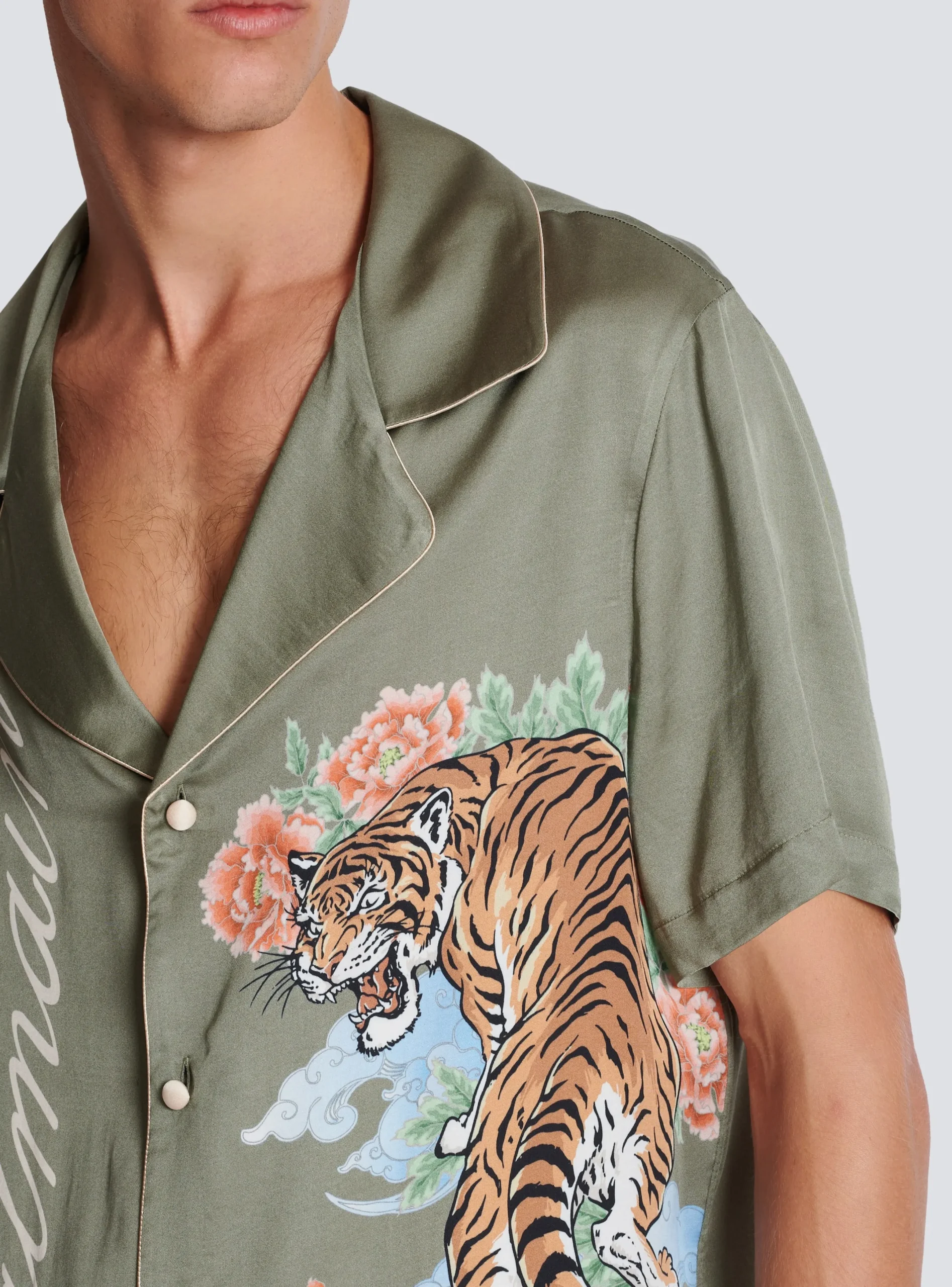 Fashion Short-sleeved Satin Shirt With Tiger Print Shirts And Polos